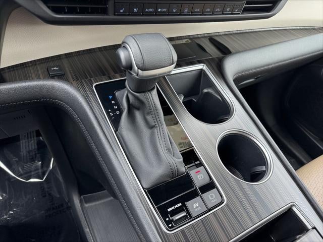 2023 Toyota Sienna Limited 7 Passenger