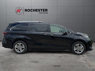 2023 Toyota Sienna Limited 7 Passenger