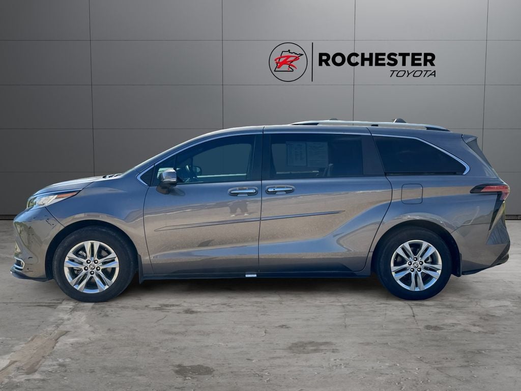 2024 Toyota Sienna Limited 7 Passenger