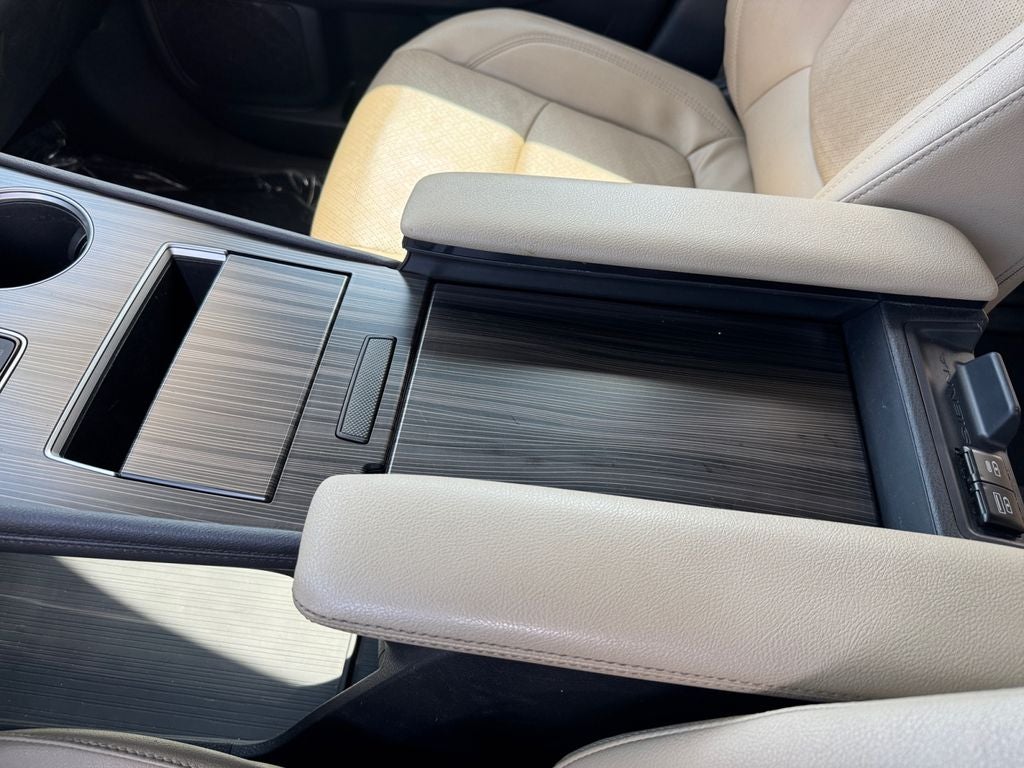2024 Toyota Sienna Limited 7 Passenger