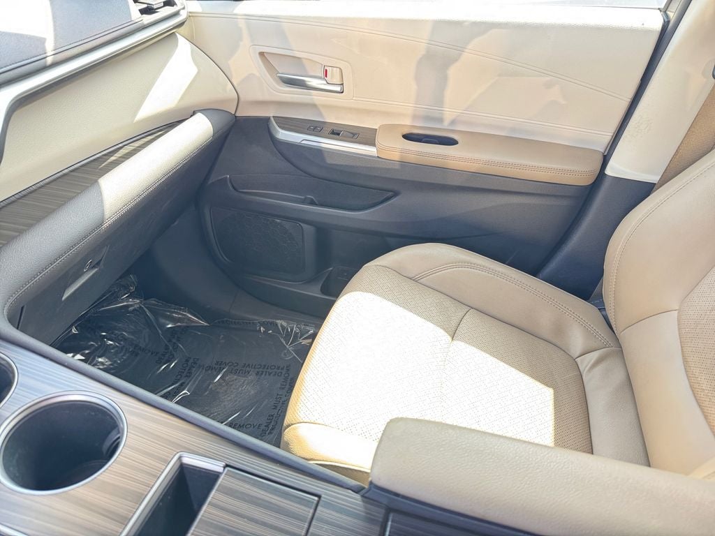 2024 Toyota Sienna Limited 7 Passenger