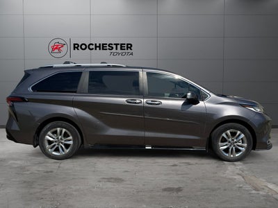 2024 Toyota Sienna Limited 7 Passenger