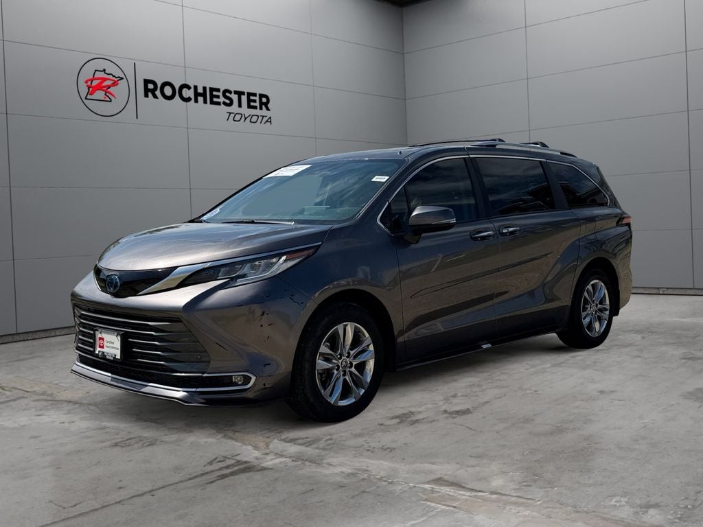 2024 Toyota Sienna Limited 7 Passenger