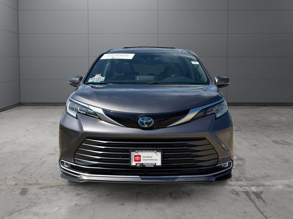 2024 Toyota Sienna Limited 7 Passenger