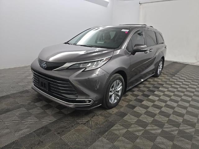2024 Toyota Sienna Limited 7 Passenger