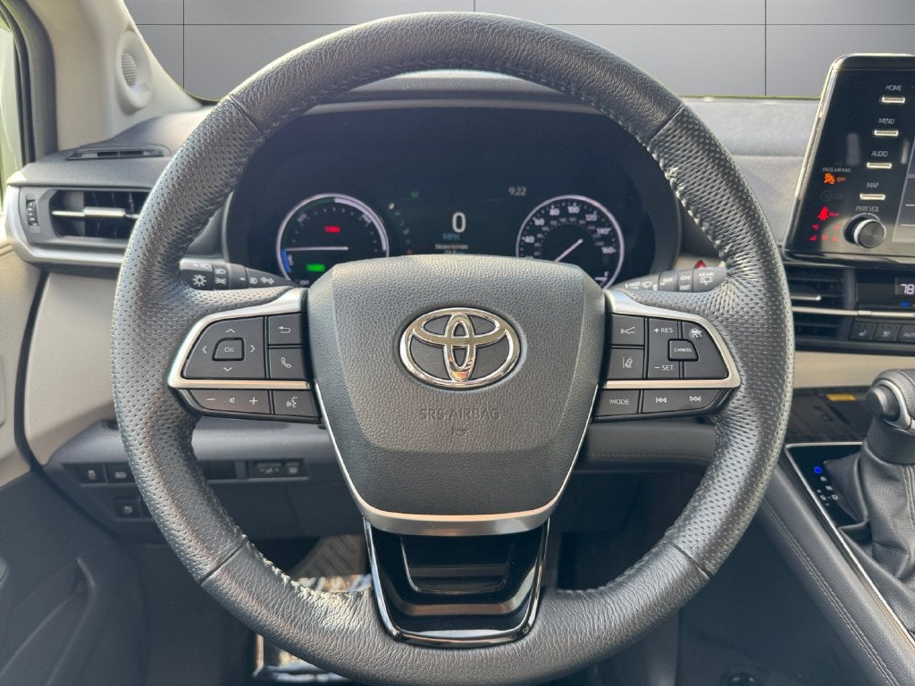2023 Toyota Sienna Limited 7 Passenger