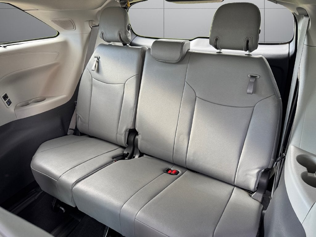 2023 Toyota Sienna Limited 7 Passenger