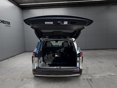 2023 Toyota Sienna Limited 7 Passenger
