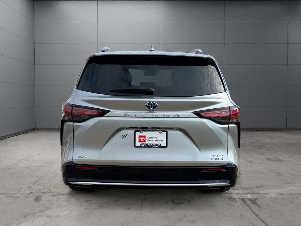 2023 Toyota Sienna Limited 7 Passenger