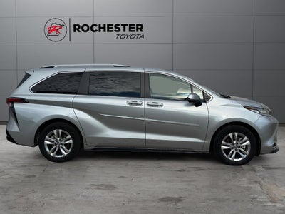 2023 Toyota Sienna Limited 7 Passenger