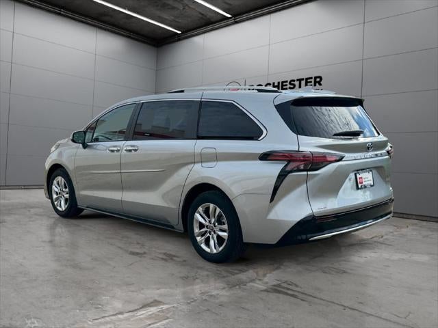 2023 Toyota Sienna Limited 7 Passenger