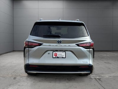 2023 Toyota Sienna Limited 7 Passenger