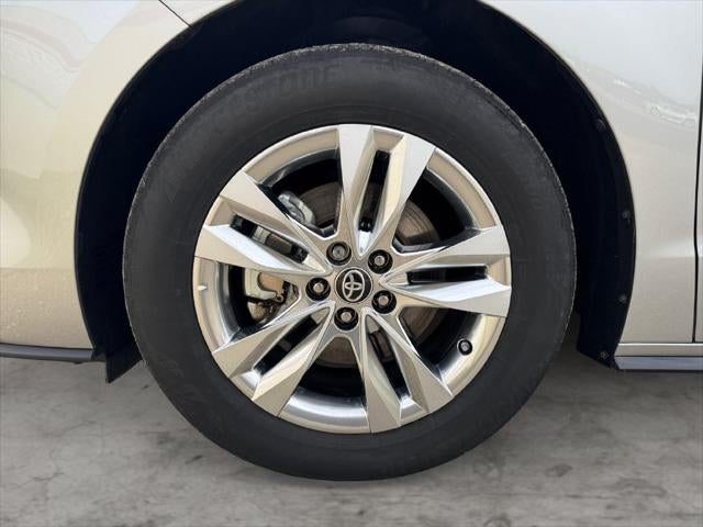 2023 Toyota Sienna Limited 7 Passenger