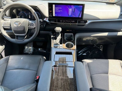 2025 Toyota Sienna Limited 7 Passenger