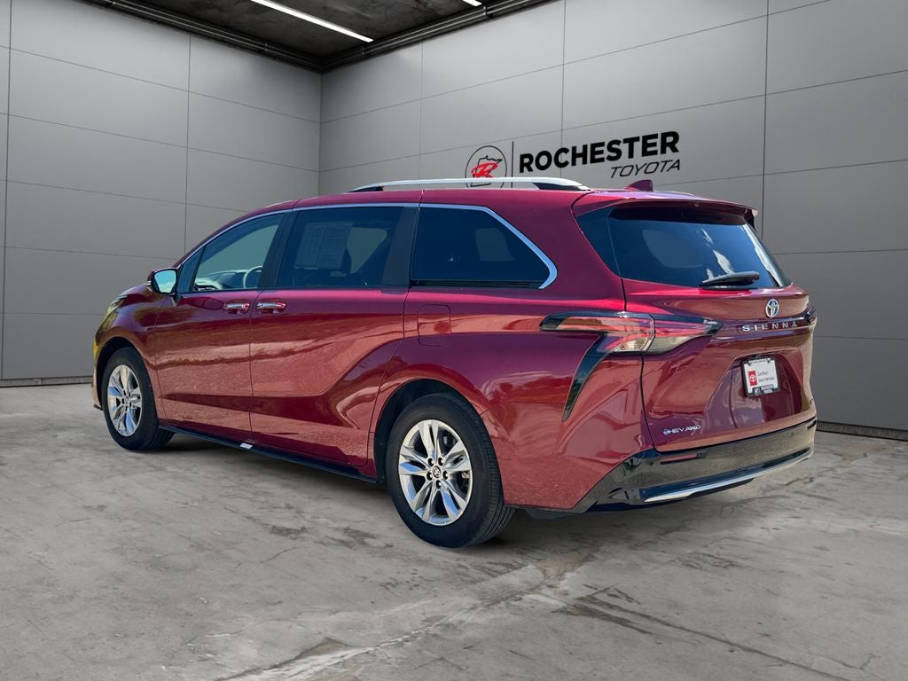2025 Toyota Sienna Limited 7 Passenger