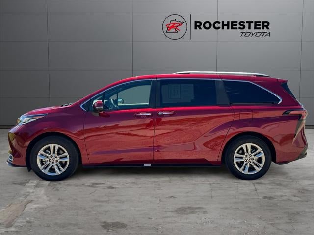 2025 Toyota Sienna Limited 7 Passenger