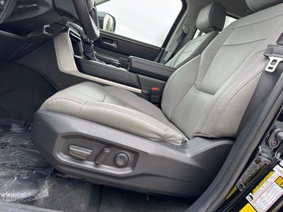 2023 Toyota Tundra SR5 4WD