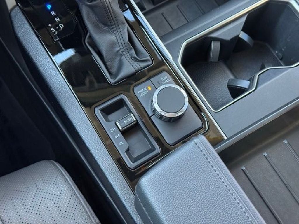 2023 Toyota Tundra SR5 4WD