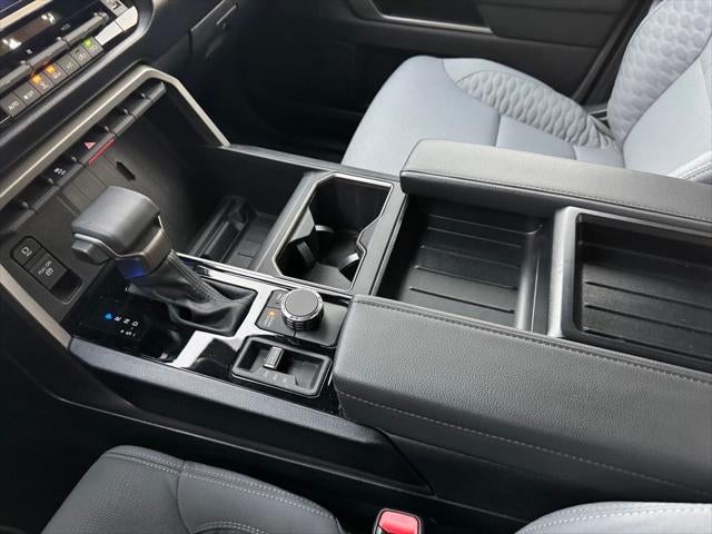 2025 Toyota Tundra SR5 4WD