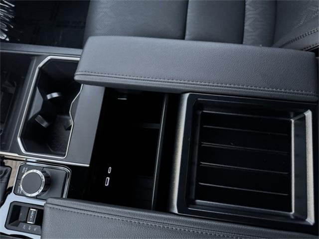 2025 Toyota Tundra SR5 4WD