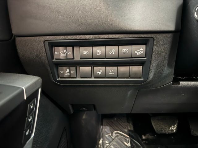 2023 Toyota Tundra Hybrid Platinum 4WD