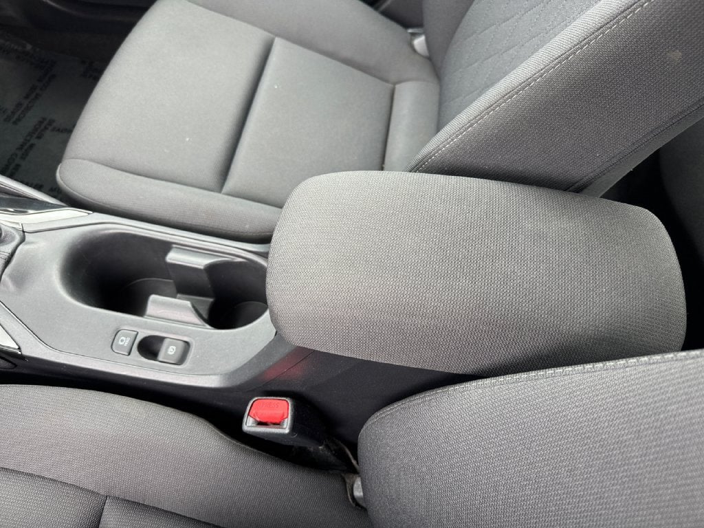 2025 Toyota Corolla LE FWD
