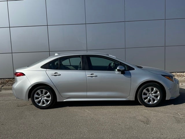 2025 Toyota Corolla LE FWD