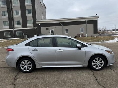 2025 Toyota Corolla LE FWD