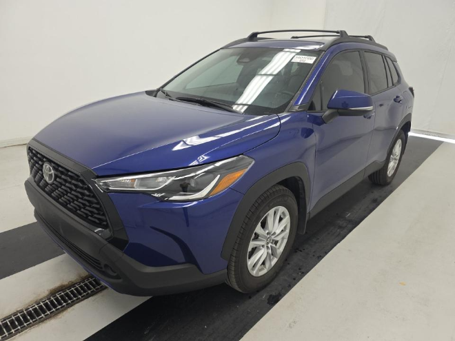 2024 Toyota Corolla Cross LE FWD