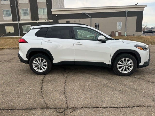2022 Toyota Corolla Cross LE AWD