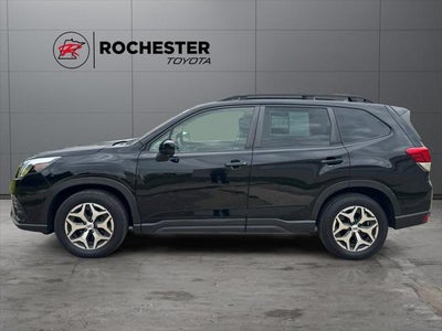2023 Subaru Forester Premium AWD