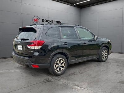 2023 Subaru Forester Premium AWD