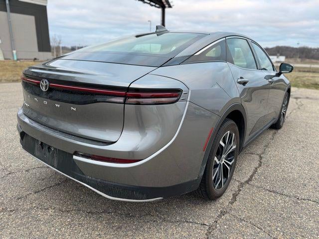 2024 Toyota Crown XLE AWD