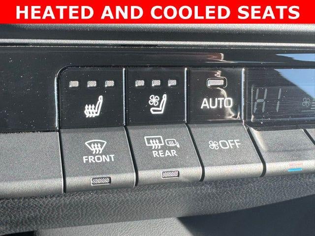 2025 Toyota Crown Signia Limited AWD