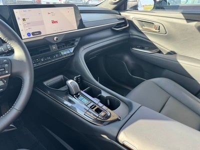 2025 Toyota Crown Signia Limited AWD