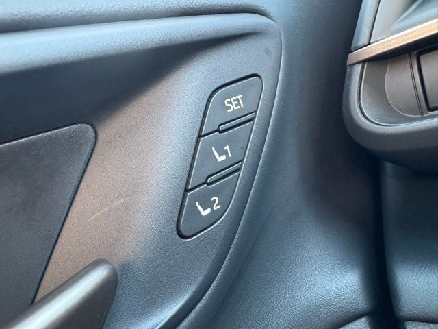 2025 Toyota Crown Signia Limited AWD