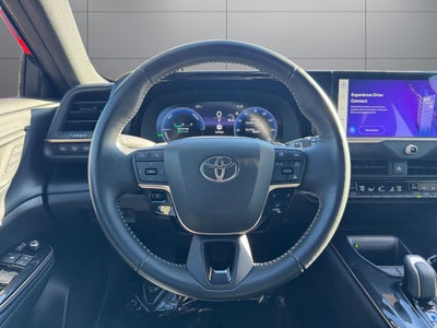 2025 Toyota Crown Signia XLE AWD