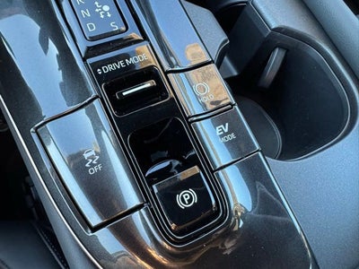 2025 Toyota Crown Signia XLE AWD