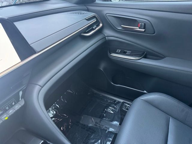 2025 Toyota Crown Signia XLE AWD