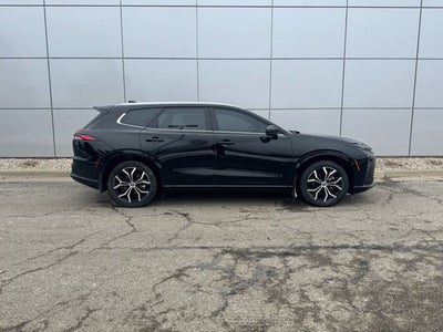 2025 Toyota Crown Signia XLE AWD