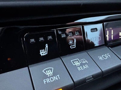 2025 Toyota Crown Signia XLE AWD