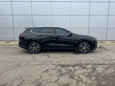 2025 Toyota Crown Signia XLE AWD