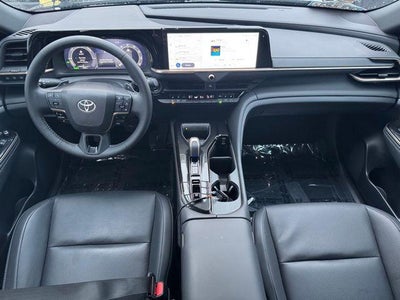 2025 Toyota Crown Signia XLE AWD
