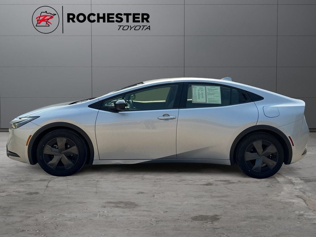 2024 Toyota Prius LE FWD