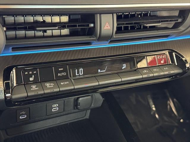 2024 Toyota Prius XLE AWD