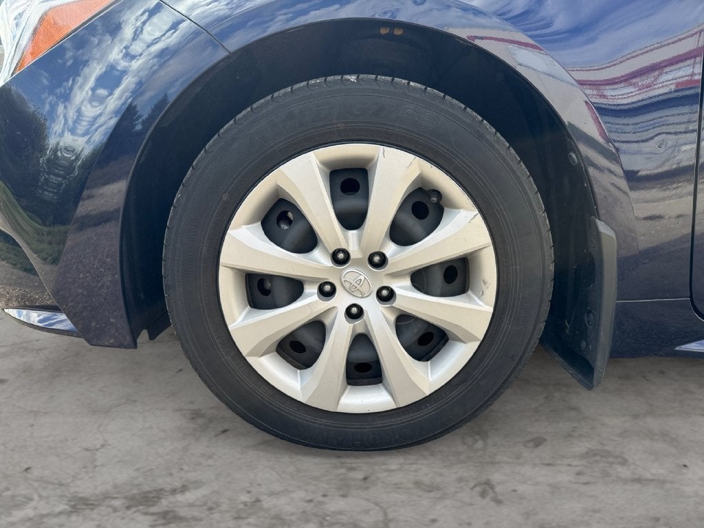 2023 Toyota Corolla Hybrid LE FWD