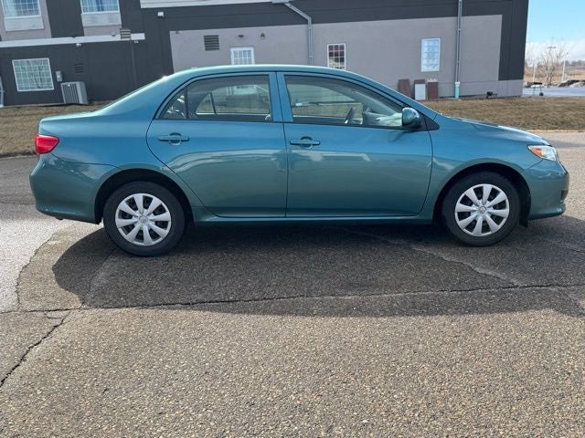 2010 Toyota Corolla LE FWD