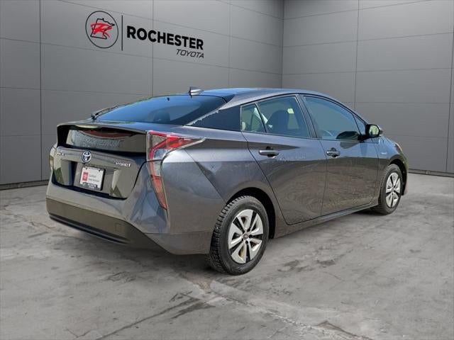 2016 Toyota Prius Three FWD