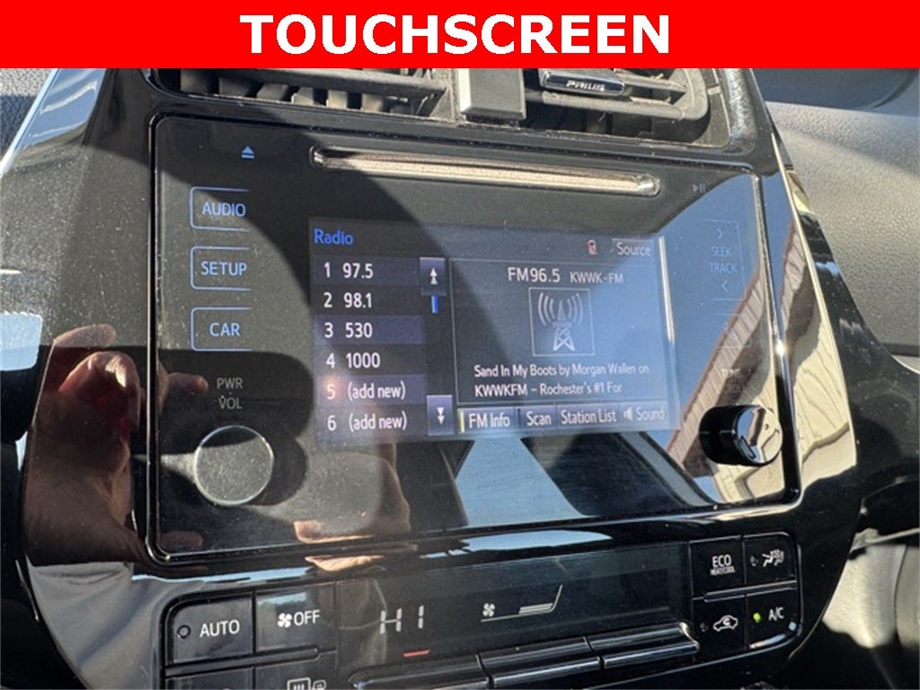 2019 Toyota Prius XLE FWD