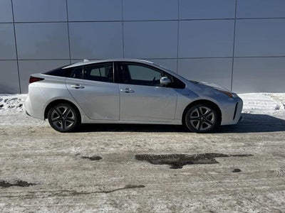 2019 Toyota Prius XLE FWD